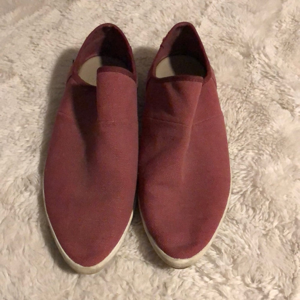 Maroon Sanuk flats loafers pointy toe 8
